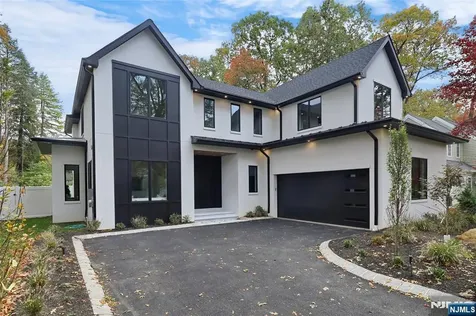 84 Depeyster Avenue Tenafly NJ 07670