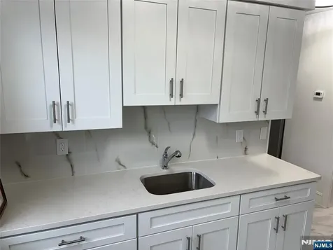 334 Midland Avenue Saddle Brook NJ 07663