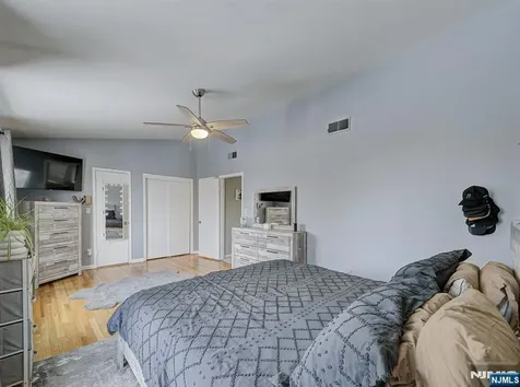 23 Otis Place Verona NJ 07044