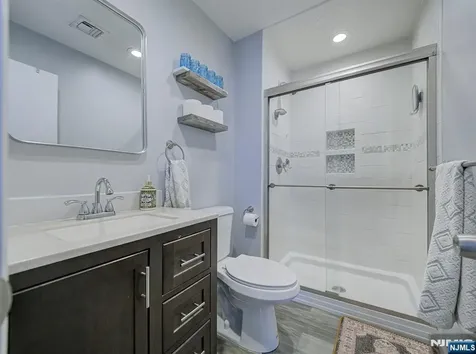 23 Otis Place Verona NJ 07044