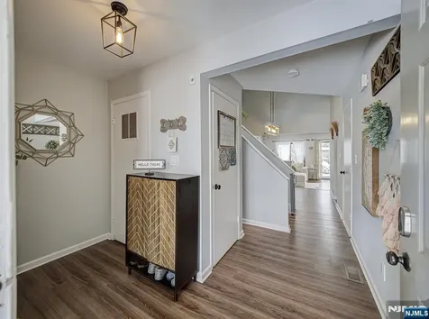23 Otis Place Verona NJ 07044
