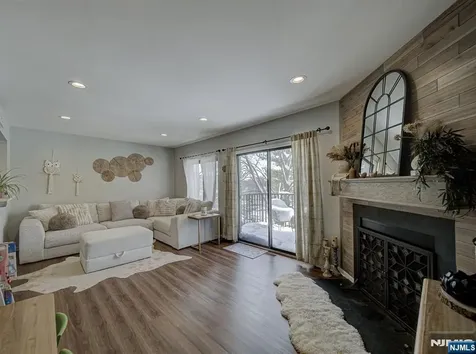 23 Otis Place Verona NJ 07044