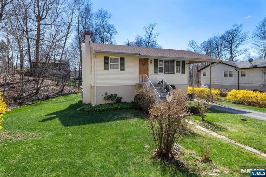 6 Jay Road Vernon NJ 07422