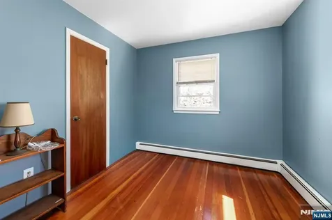 6 Jay Road Vernon NJ 07422