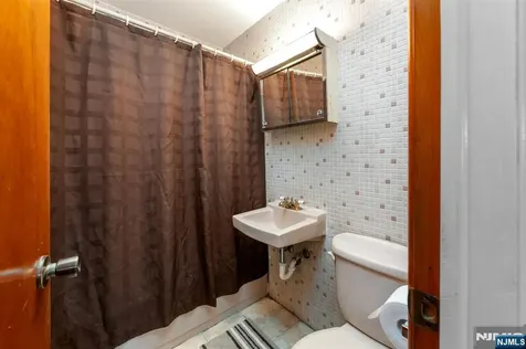 6 Jay Road Vernon NJ 07422