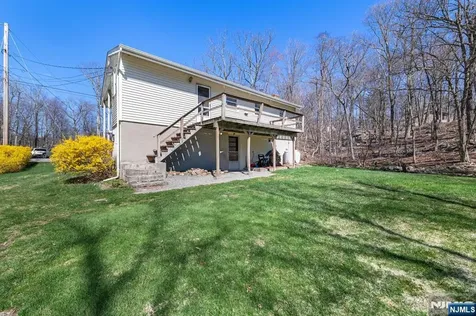 6 Jay Road Vernon NJ 07422