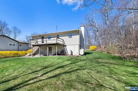 6 Jay Road Vernon NJ 07422