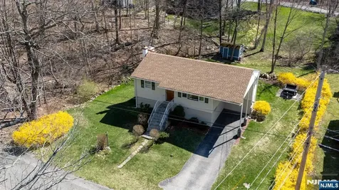 6 Jay Road Vernon NJ 07422