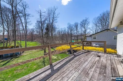 6 Jay Road Vernon NJ 07422