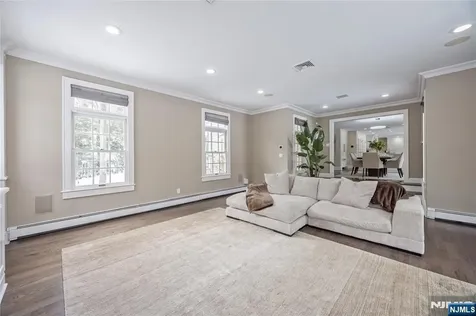 202 Chestnut Ridge Road Saddle River NJ 07458
