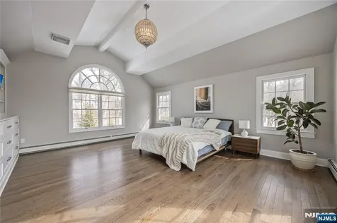 202 Chestnut Ridge Road Saddle River NJ 07458