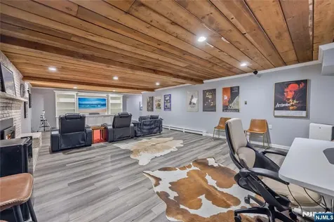 202 Chestnut Ridge Road Saddle River NJ 07458