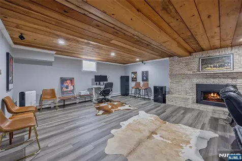 202 Chestnut Ridge Road Saddle River NJ 07458