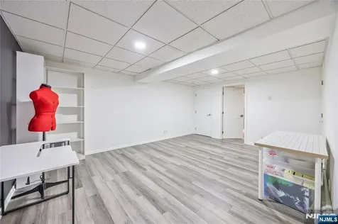 202 Chestnut Ridge Road Saddle River NJ 07458