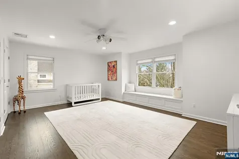379 Butternut Avenue Wyckoff NJ 07481