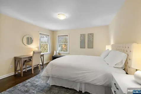 379 Butternut Avenue Wyckoff NJ 07481