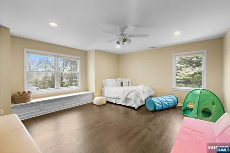 379 Butternut Avenue Wyckoff NJ 07481