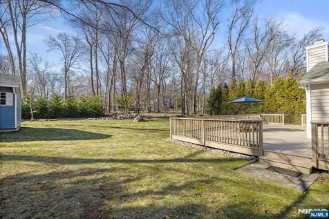 379 Butternut Avenue Wyckoff NJ 07481