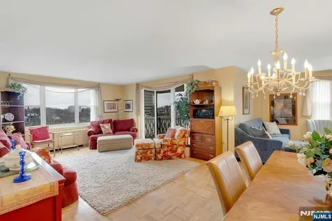 2000 Linwood Avenue Fort Lee NJ 07024