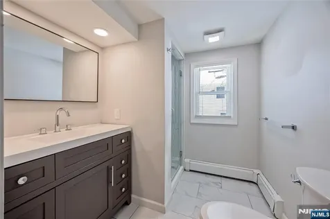 252 Knickerbocker Road Closter NJ 07624