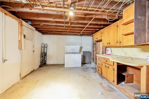 252 Knickerbocker Road Closter NJ 07624