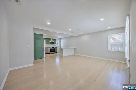 252 Knickerbocker Road Closter NJ 07624