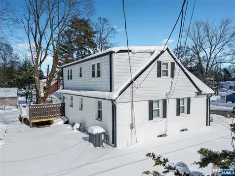252 Knickerbocker Road Closter NJ 07624