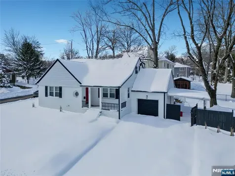 252 Knickerbocker Road Closter NJ 07624