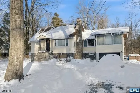 407 Diggles Place Vernon NJ 07422