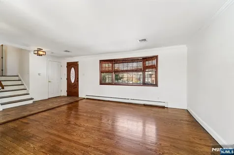 204 Pierron Street Northvale NJ 07647