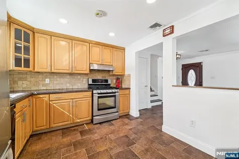 204 Pierron Street Northvale NJ 07647