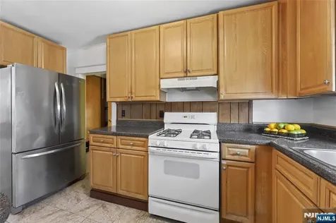 185 Park Avenue Passaic NJ 07055