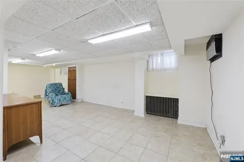 185 Park Avenue Passaic NJ 07055
