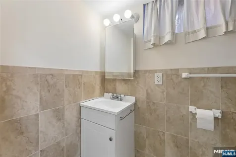 185 Park Avenue Passaic NJ 07055
