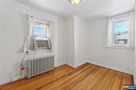185 Park Avenue Passaic NJ 07055