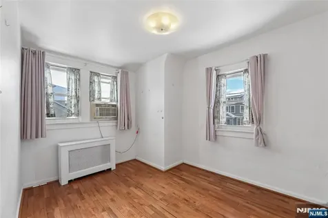 185 Park Avenue Passaic NJ 07055