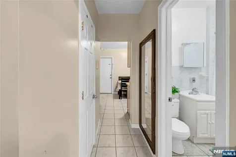 527 34th Street Union City NJ 07087
