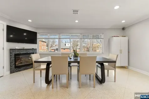 1070 Cumbermeade Road Fort Lee NJ 07024