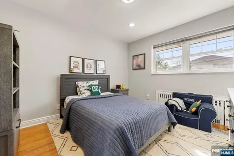 1070 Cumbermeade Road Fort Lee NJ 07024
