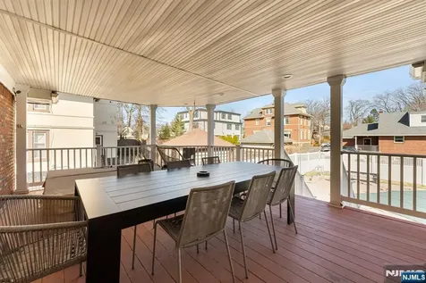 1070 Cumbermeade Road Fort Lee NJ 07024