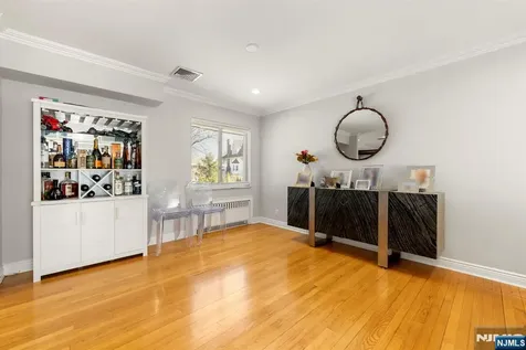 1070 Cumbermeade Road Fort Lee NJ 07024