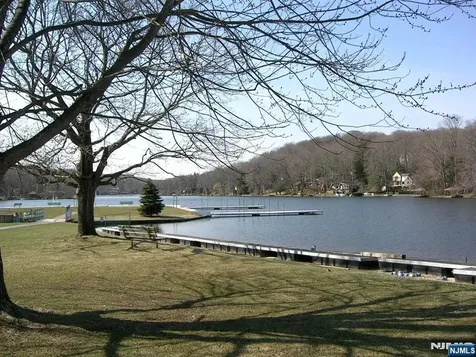 312 Cupsaw Drive Ringwood NJ 07456