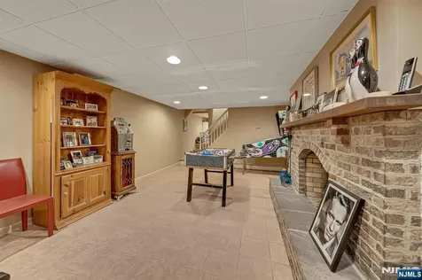 379 W Shore Drive Wyckoff NJ 07481
