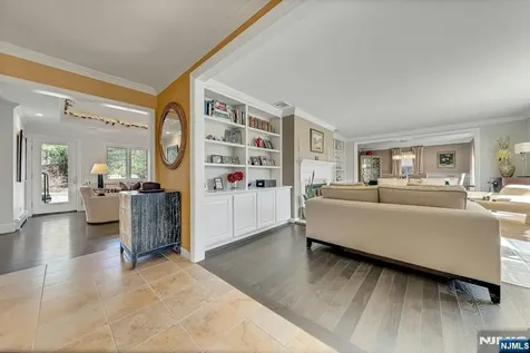 379 W Shore Drive Wyckoff NJ 07481