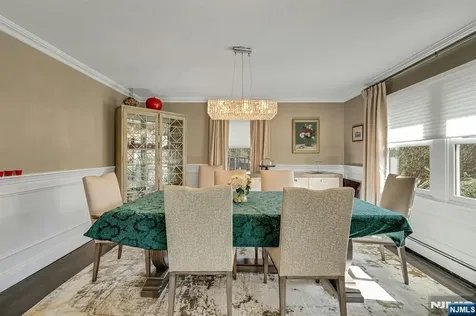 379 W Shore Drive Wyckoff NJ 07481