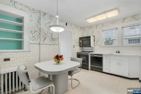 1342 Pennington Road Teaneck NJ 07666