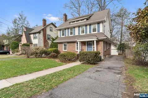 1342 Pennington Road Teaneck NJ 07666