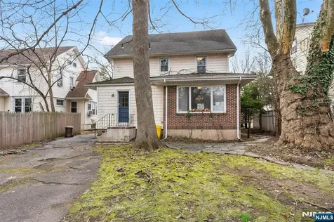1342 Pennington Road Teaneck NJ 07666