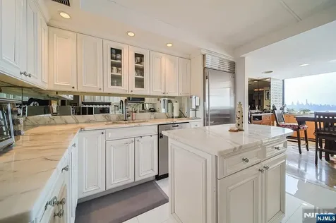 200 Old Palisade Road Fort Lee NJ 07024