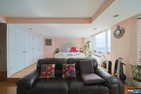 200 Old Palisade Road Fort Lee NJ 07024